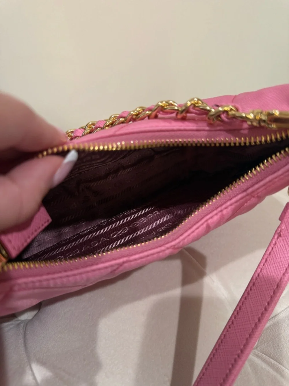 Prada Quilted Pink Shoulder Bag with Gold Chain Strap - Picture 4 of 4